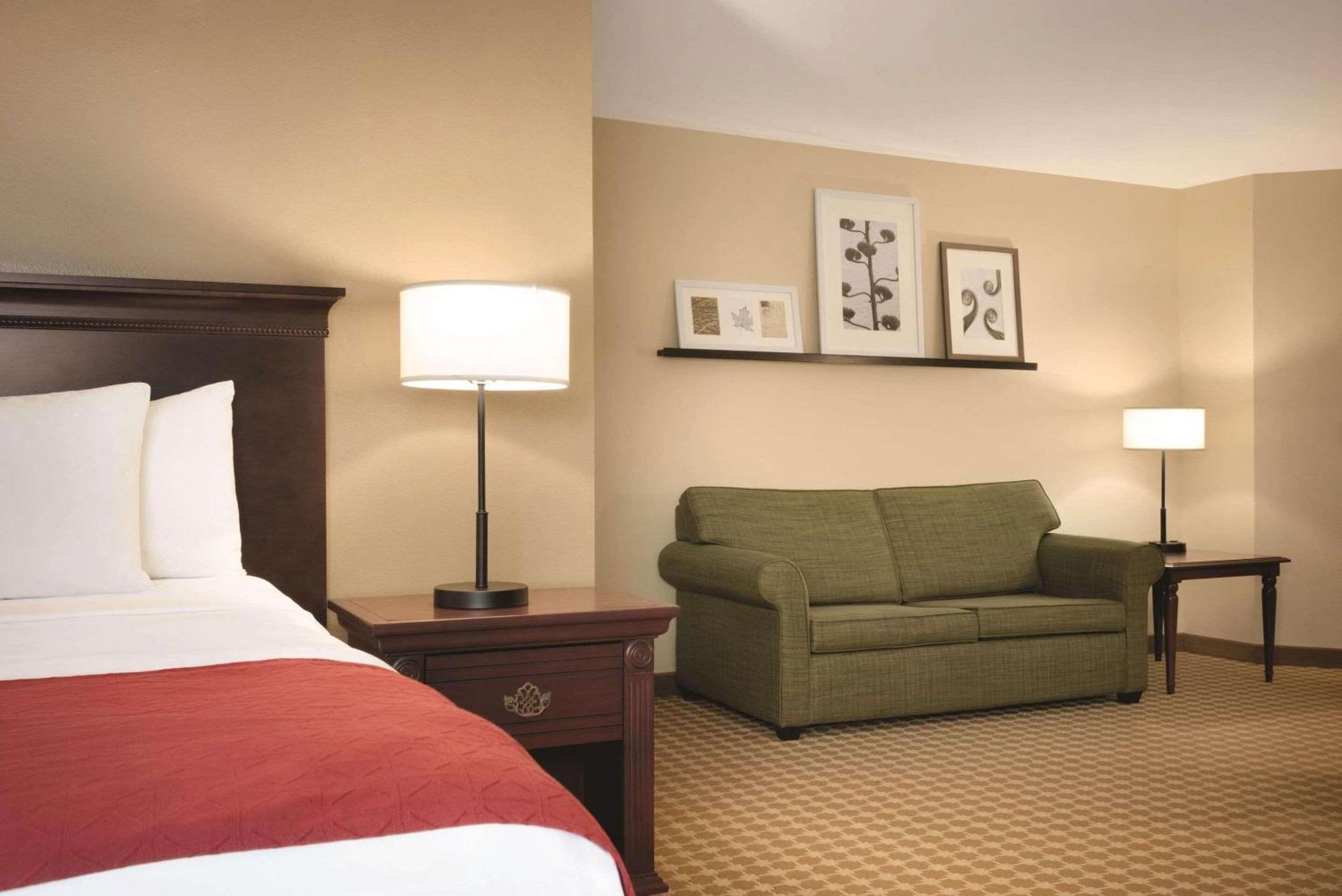 Country Inn & Suites By Radisson, Des Moines West, Ia Clive Екстериор снимка