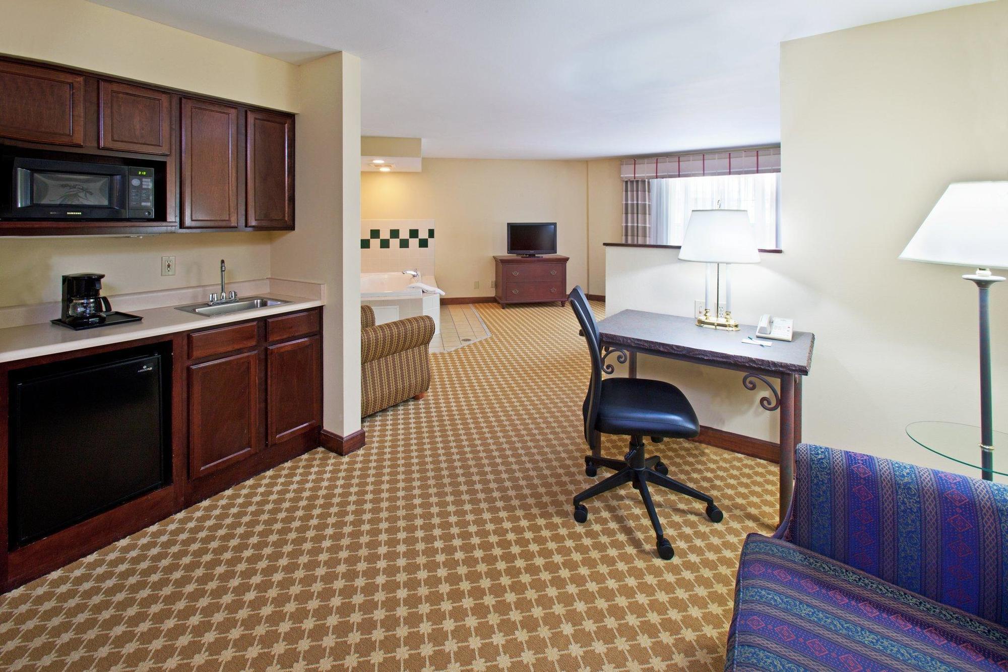 Country Inn & Suites By Radisson, Des Moines West, Ia Clive Екстериор снимка