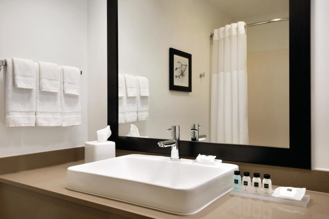 Country Inn & Suites By Radisson, Des Moines West, Ia Clive Екстериор снимка