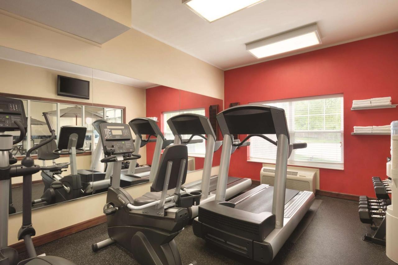 Country Inn & Suites By Radisson, Des Moines West, Ia Clive Екстериор снимка